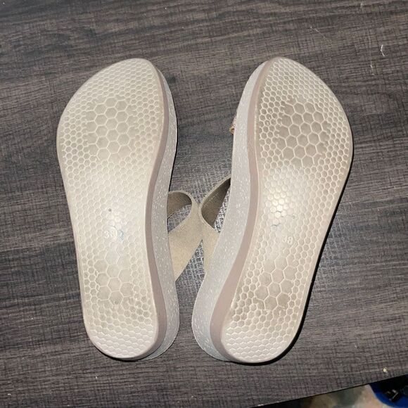 Fantasy Sandals Leather Buckle Slide Sandals, Size 38 - Picture 7 of 8